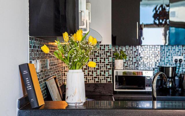 Nasma Luxury Stays - Botanica Tower