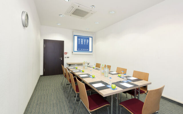 B&B HOTEL Krefeld-Süd