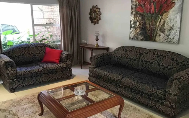 Fully Furnished 3 Bedroom House In in Pentagon Park Bloemfontein