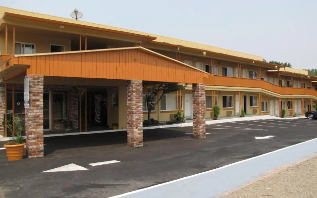 Econo Lodge Red Bluff