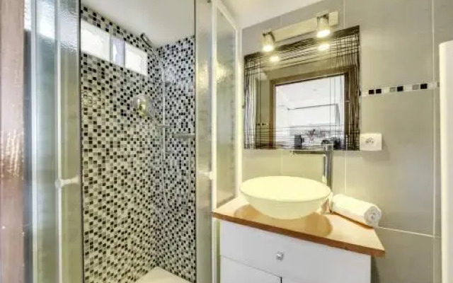 Paris 1st - Chatelet Les Halles - Rue Ferronnerie - Id 161