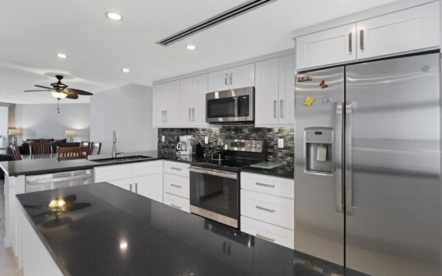 Beachfront Condo With Pool and Balcony Facing Beach