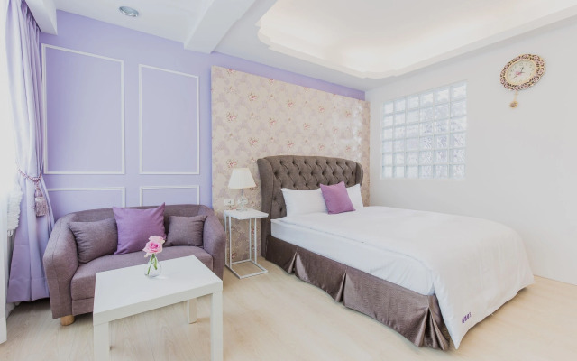 Welcome The Sun Enjoy The Moon