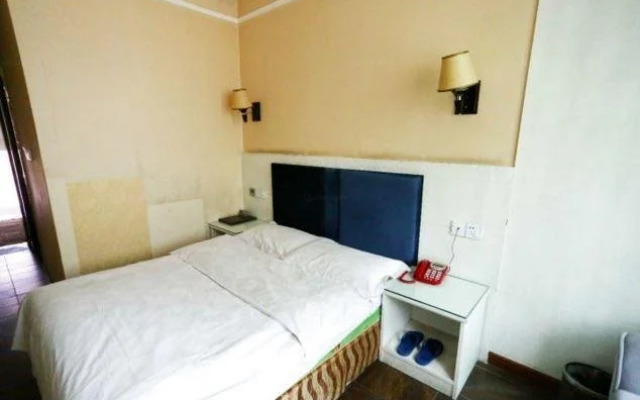 Yanting Jinxin Business Hotel