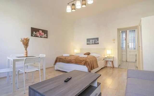 1BR Apt Smart TV Fully Equipped Longstay