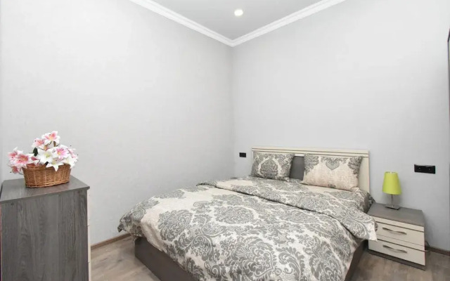 Apartment in Teryan street