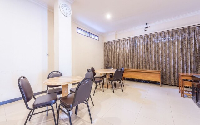 Airy Siranindi Sis Al Jufri 17 Palu