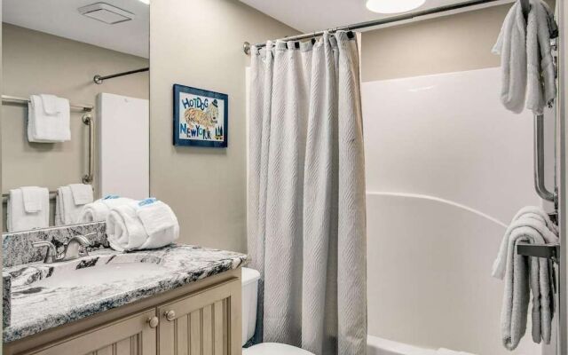 Windward Pointe 1002 By Redawning