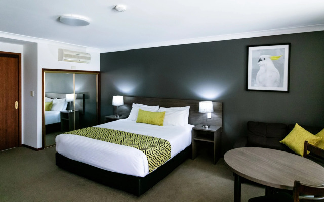 Best Western Plus Ambassador Orange
