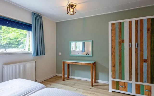 Cozy Holiday Home in Den Burg With hot tub