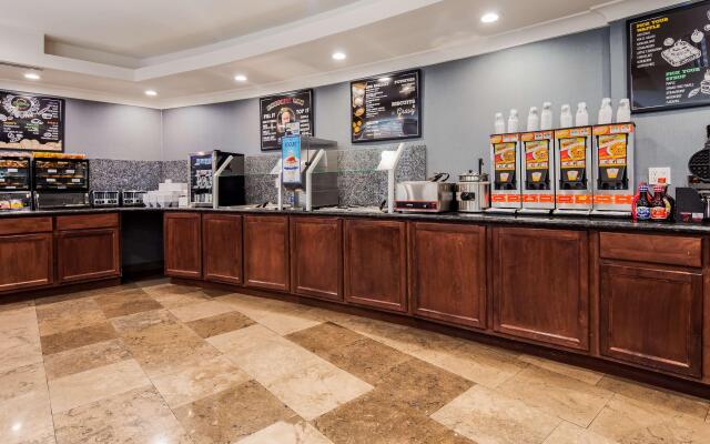 Best Western Plus Avita Suites