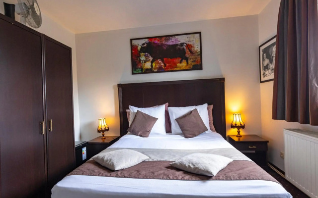 Hotel Malon