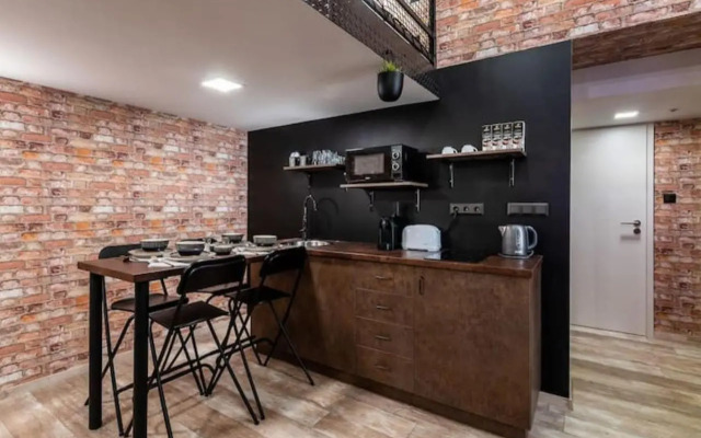 Very stylish and central AC apartment