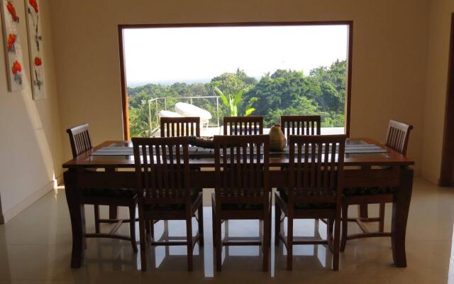 Rumah Bali Santai