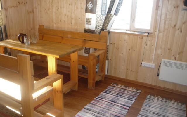 Усадьба Уваринка