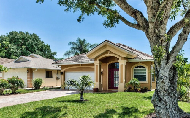 Syracuse 3 Bedroom Home by NFVH