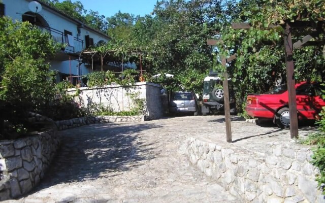 Apartments Zlatko