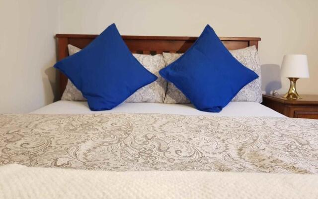 The Cumberland Townhouse Apartment