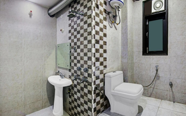 OYO Flagship 70255 Star Light Inn