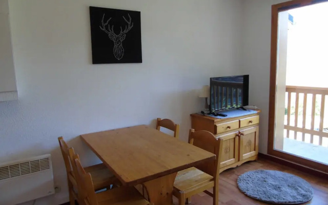 Lou Services Apartment CB24 LSI 001