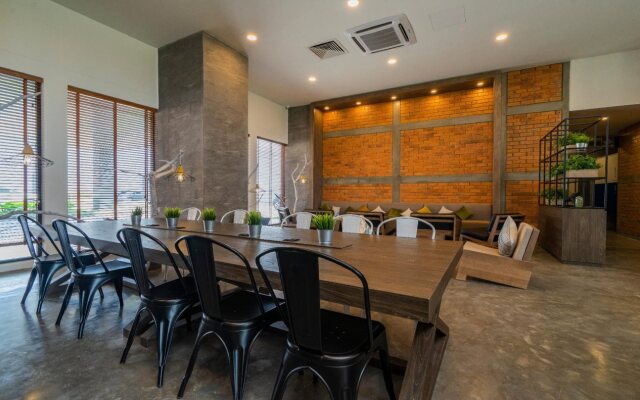 Super Hotel Thilawa