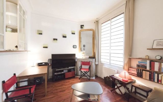 Classic Studio in Montmartre