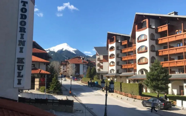 Gondola Flat Number 2