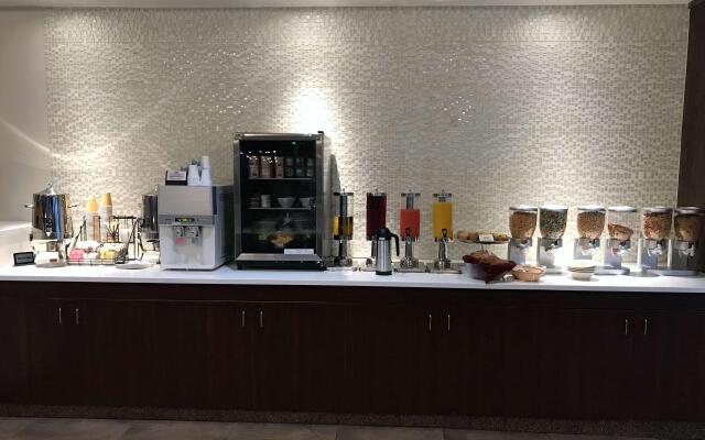 Medallion Inn & Suites
