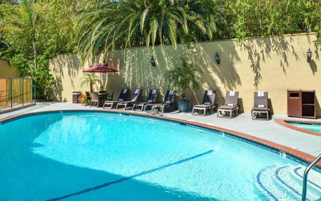 Best Western Hollywood Plaza Inn Hotel - Hollywood Walk of Fame LA