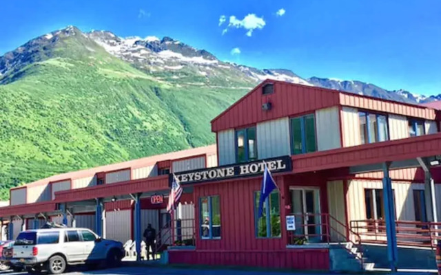Keystone Hotel