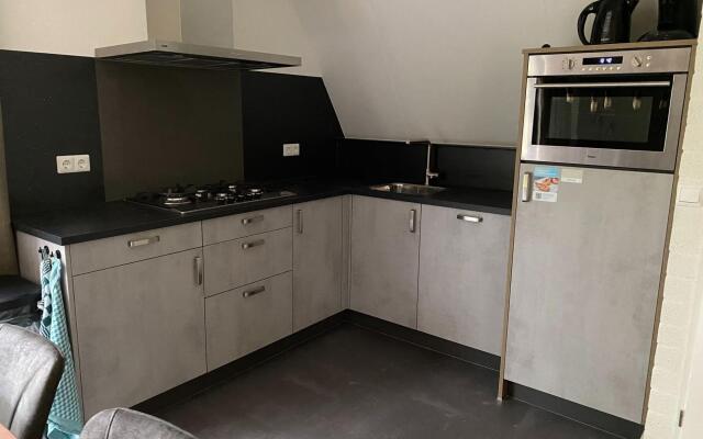 Restyled House With two Bathrooms, Breda at 10 km