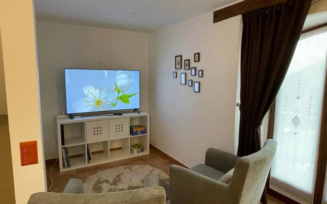 2-bed House in Claro, Ca dal Prevost
