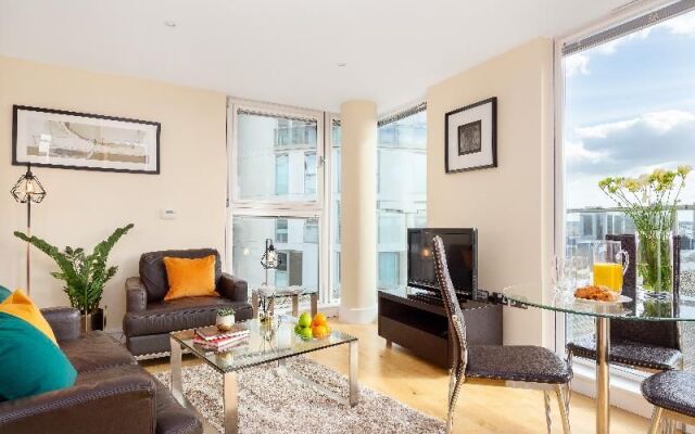 Luxurious Lanterns Court Two-Bedrooms Apartments