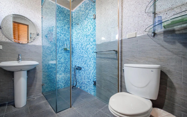 Bishui Shanju Lakeside B&B