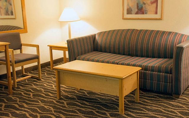 Boarders Inn & Suites by Cobblestone Hotels - Wautoma