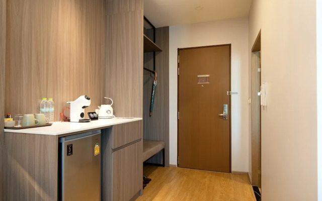 Crystal Srivaree Suvarnabhumi Hotel