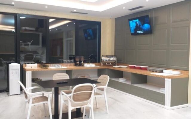 Roalb Hotel