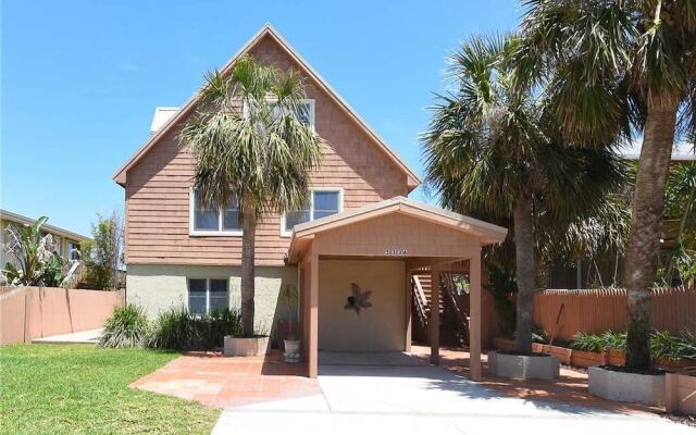 Going Coastal Beach House - Four Bedroom Home