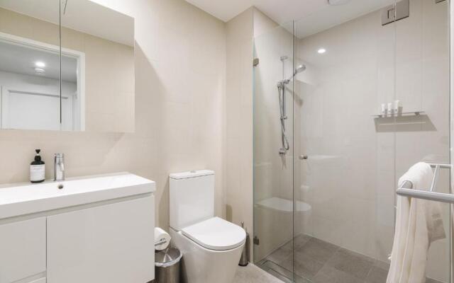 The Muse - Contemporary Apartment Newcastle CBD