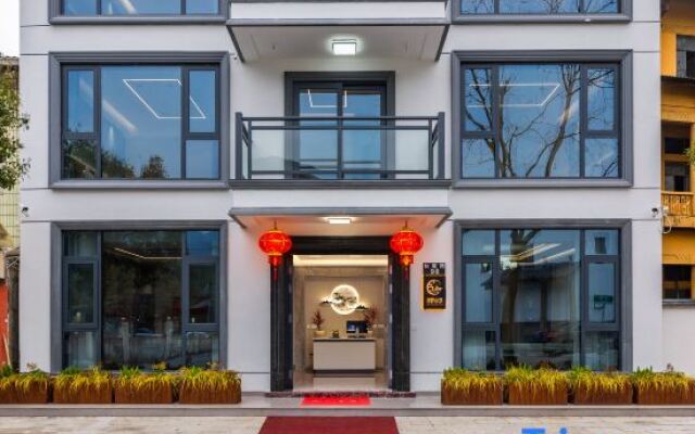 Jingpan Xiaozhu aesthetic designer Parent-child viewing holiday beauty hotel