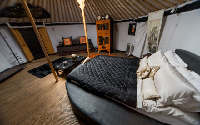 Lincoln Yurts