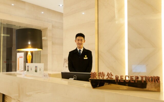 Oak International Apartment