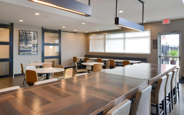 Residence Inn by Marriott Visalia