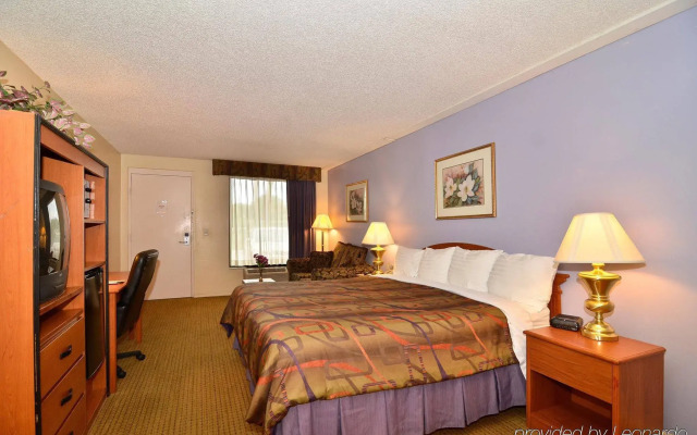 Quality Inn near Manatee Springs State Park