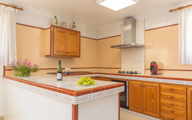 Unio 36 in Ariany With 4 Bedrooms and 2 Bathrooms