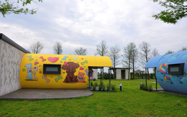 Qian Qian Riverside B&B