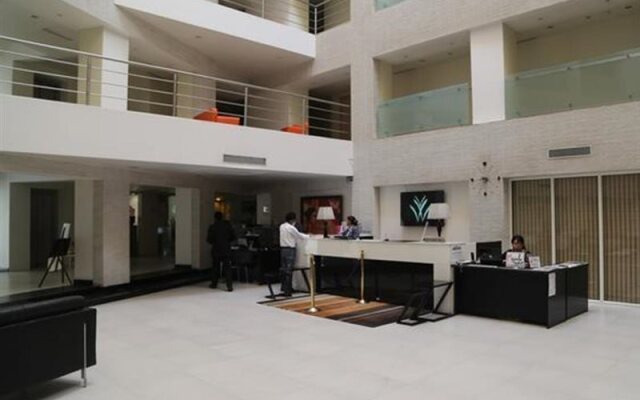 Avlon Courtyard