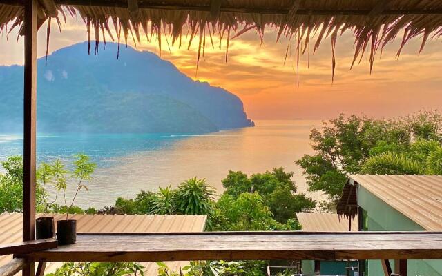 Phi Phi Sea Sky Resort