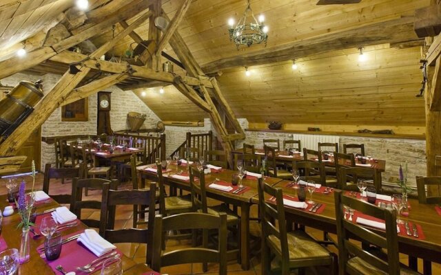 Hôtel De La Beursaudiere