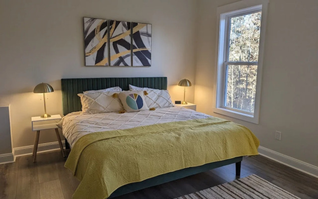 Colony Suite - Bridgegate